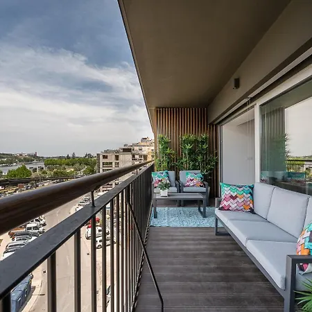 Guestready - Majestic Riverside Terrace In * Coimbra