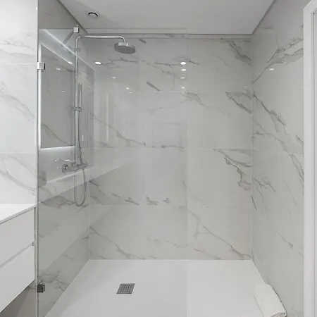 شقة Guestready - Majestic Riverside Terrace In