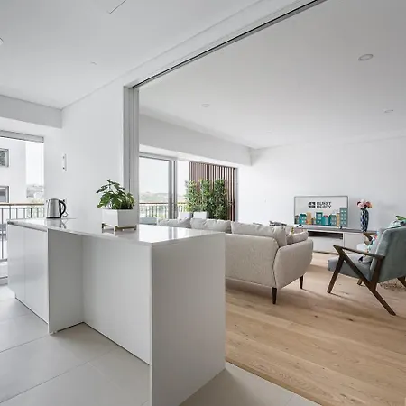 شقة Guestready - Majestic Riverside Terrace In